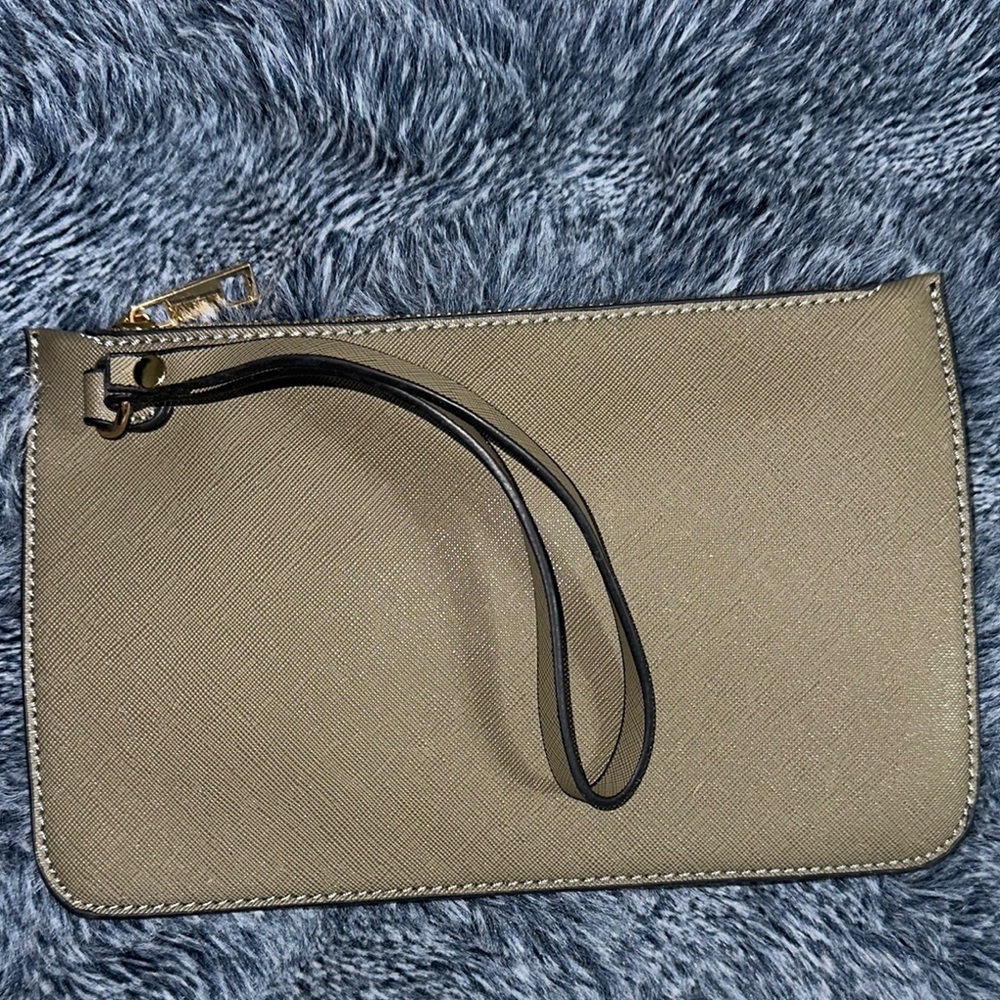 Elegant Tan Wristlet Clutch